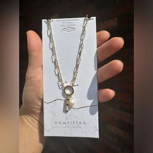 NWT Unwritten Gold "E" Necklace with Pearl Charm - Picture 9 of 9